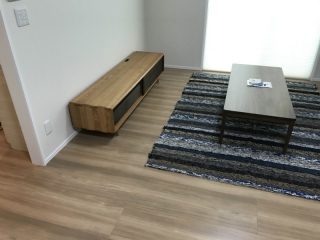 新発田市のＭ様邸に180幅テレビボードをお届けしました！