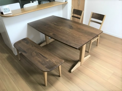 胎内市のH様邸へ150幅ウォールナット材ダイニングテーブルセットをお届けしました！