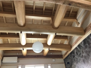 新発田市のＳ様邸へ【219幅楠材ダイニングテーブル】をお届けしました！