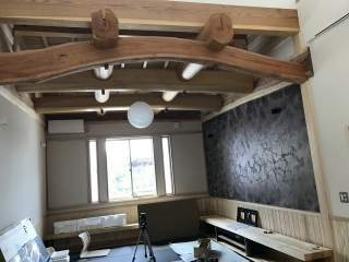 新発田市のＳ様邸へ【219幅楠材ダイニングテーブル】をお届けしました！