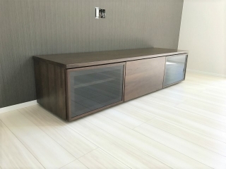 新潟市のS様邸へ185幅BW材特注TVボードをお届けしました！