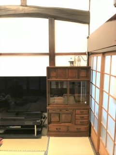 胎内市のT様邸へ和茶棚・135幅花梨材座卓をお届けしました！