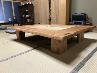 新発田市のＩ様邸へ185幅山桜材特注いろりテーブルをお届けしました！