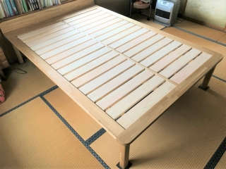 新発田市のＳ様邸へ天然木特注スノコベッドをお届けしました！