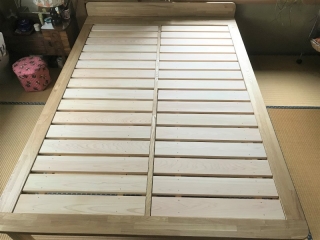 新発田市のＳ様邸へ天然木特注スノコベッドをお届けしました！