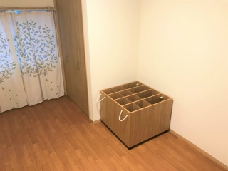 新発田市豊町の【ハンド二スドウ整体院】様へ待合室用家具・収納ＢＯＸをお届けしました！