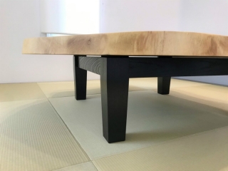 燕市のS様邸へモンキーポット材一枚板輪切りフロアテーブルをお届けしました！