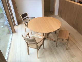 聖籠町のK様邸へ120丸オーク材ダイニングセットをお届けしました！