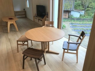 聖籠町のK様邸へ120丸オーク材ダイニングセットをお届けしました！