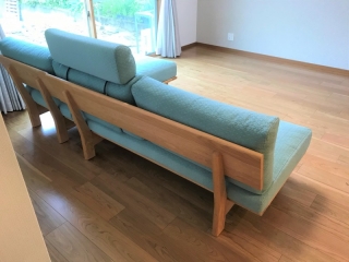 新潟市のK様邸へ242幅L型ソファをお届けしました！