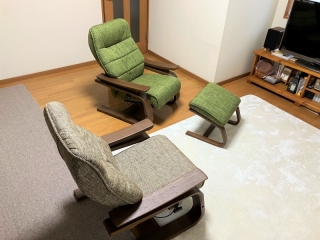 新発田市のI様邸へ楠材天然木お仏壇、1人掛けリクライナーをお届けしました！