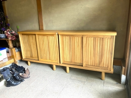 新潟市のH様邸へ122幅楠材特注下駄箱をお届けしました！