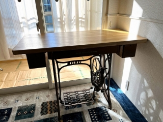 新潟市のK様邸へリメイクミシン台をお届けしました！