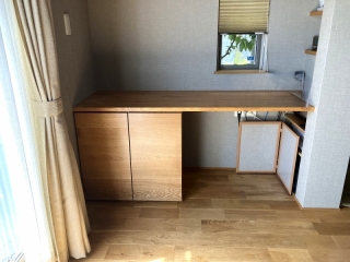 新潟市のW様邸へオーク材カウンター下特注収納棚をお届けしました！