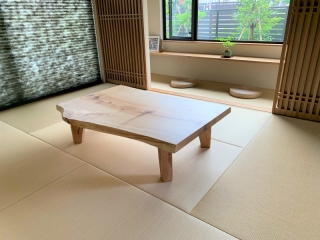 新潟市のT様邸へ【122幅一枚板栃材フロアテーブル】お届けしました！