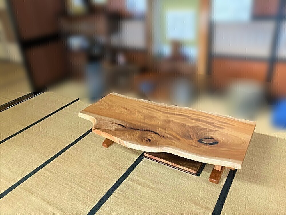 【184幅一枚板欅材フロアテーブル】【121幅一枚板栃材フロアテーブル】お届けしました！